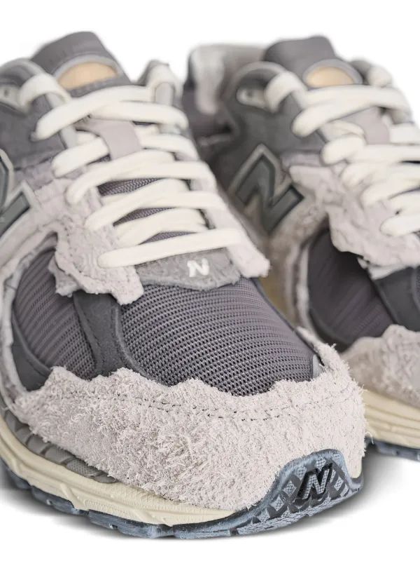 New Balance 2002R Sneakers | Grey | FARFETCH