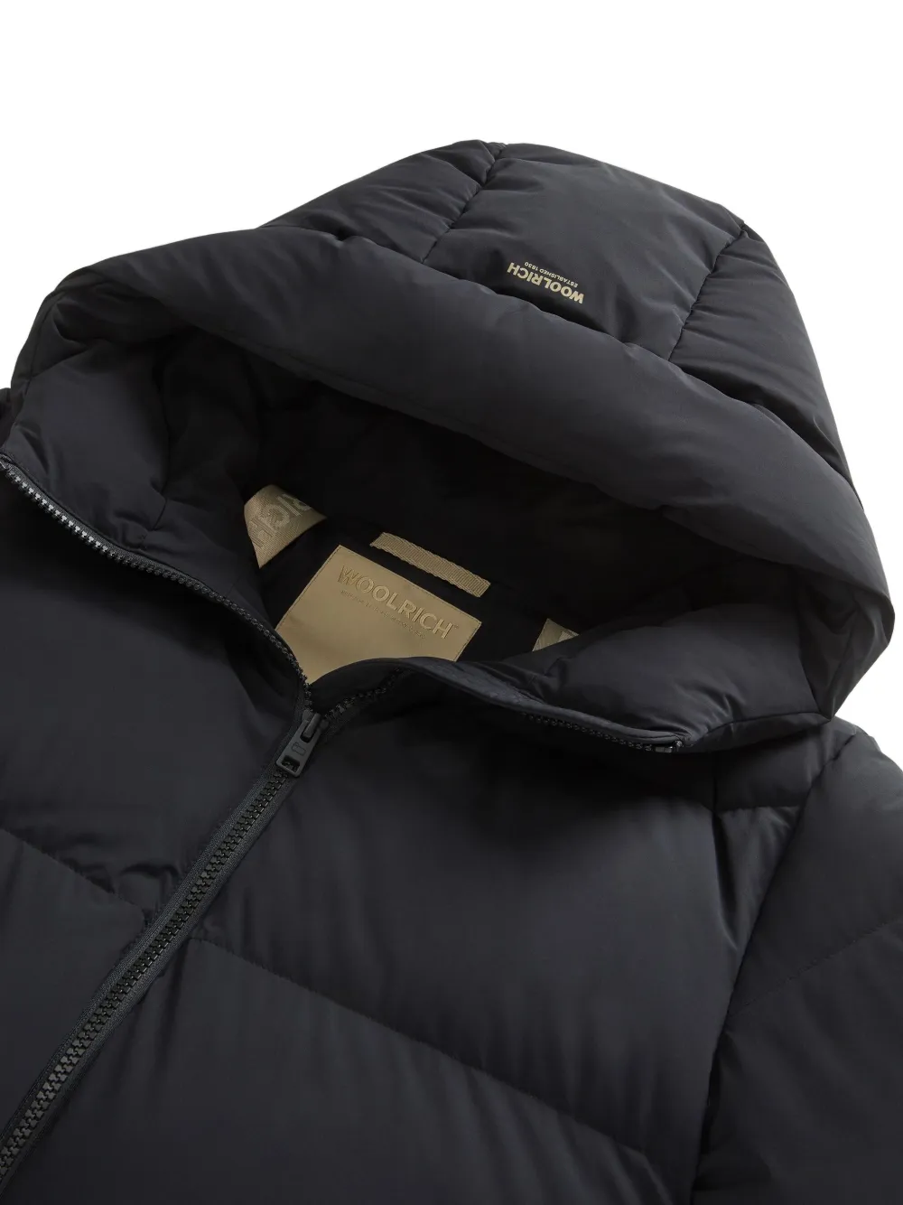 Woolrich hooded puffer jacket Zwart