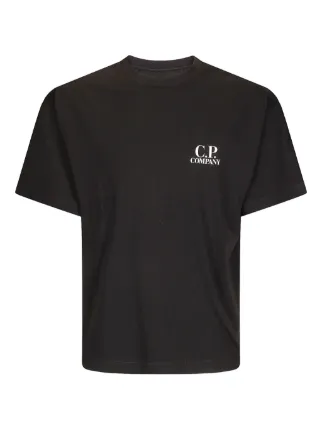 【新品タグ付】 × C.P. COMPANY Tシャツ C.P. Company ロゴ Tシャツ | ブラック | FARFETCH JP