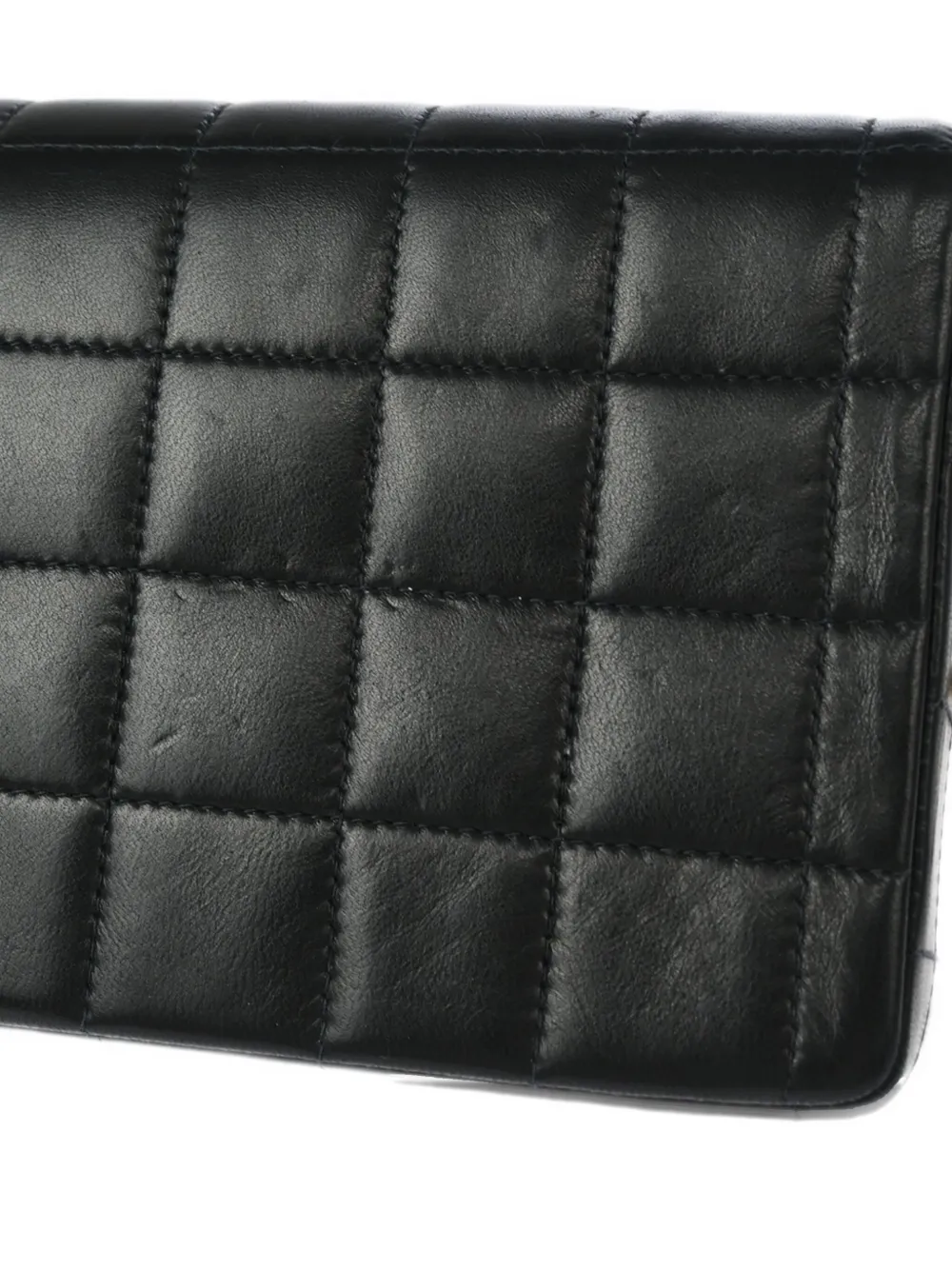 Pre-owned Chanel 2003 East West Choco Bar Handbag In Black