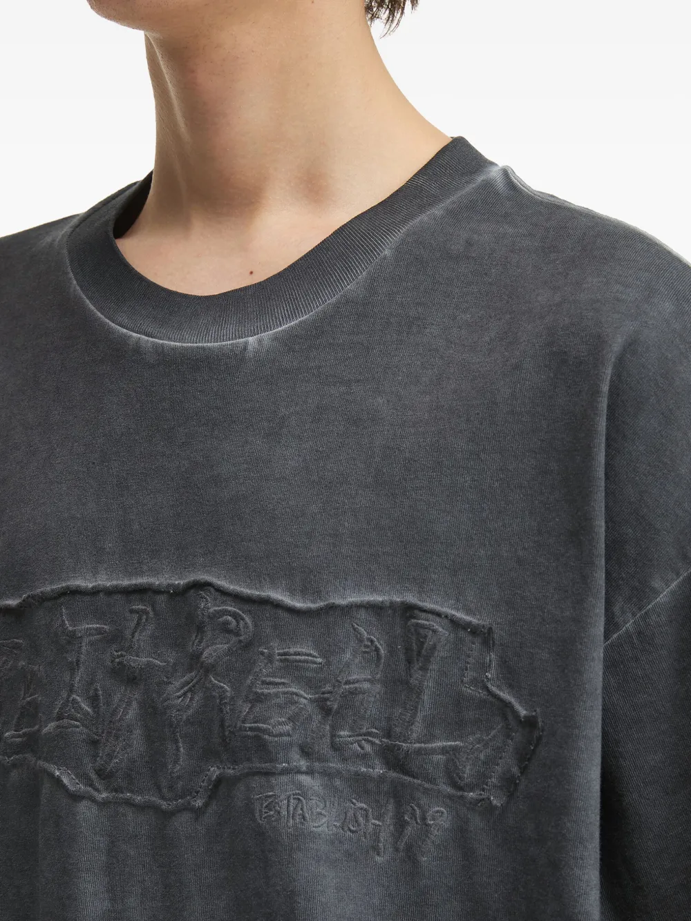 Izzue Embroidered-detail T-shirt In Gray