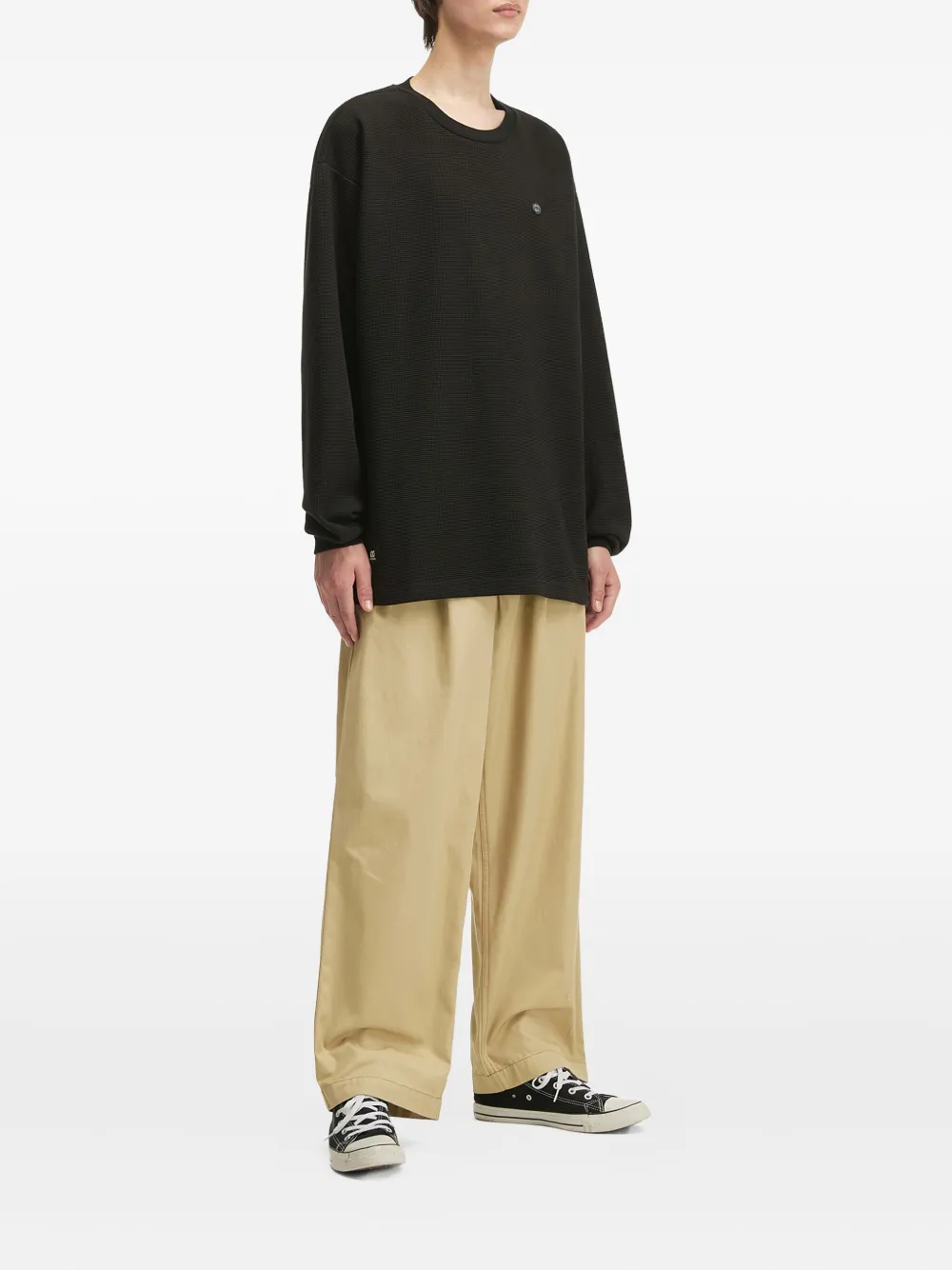 Chocoolate Waffle-texture Long-sleeve Sweatshirt In Black