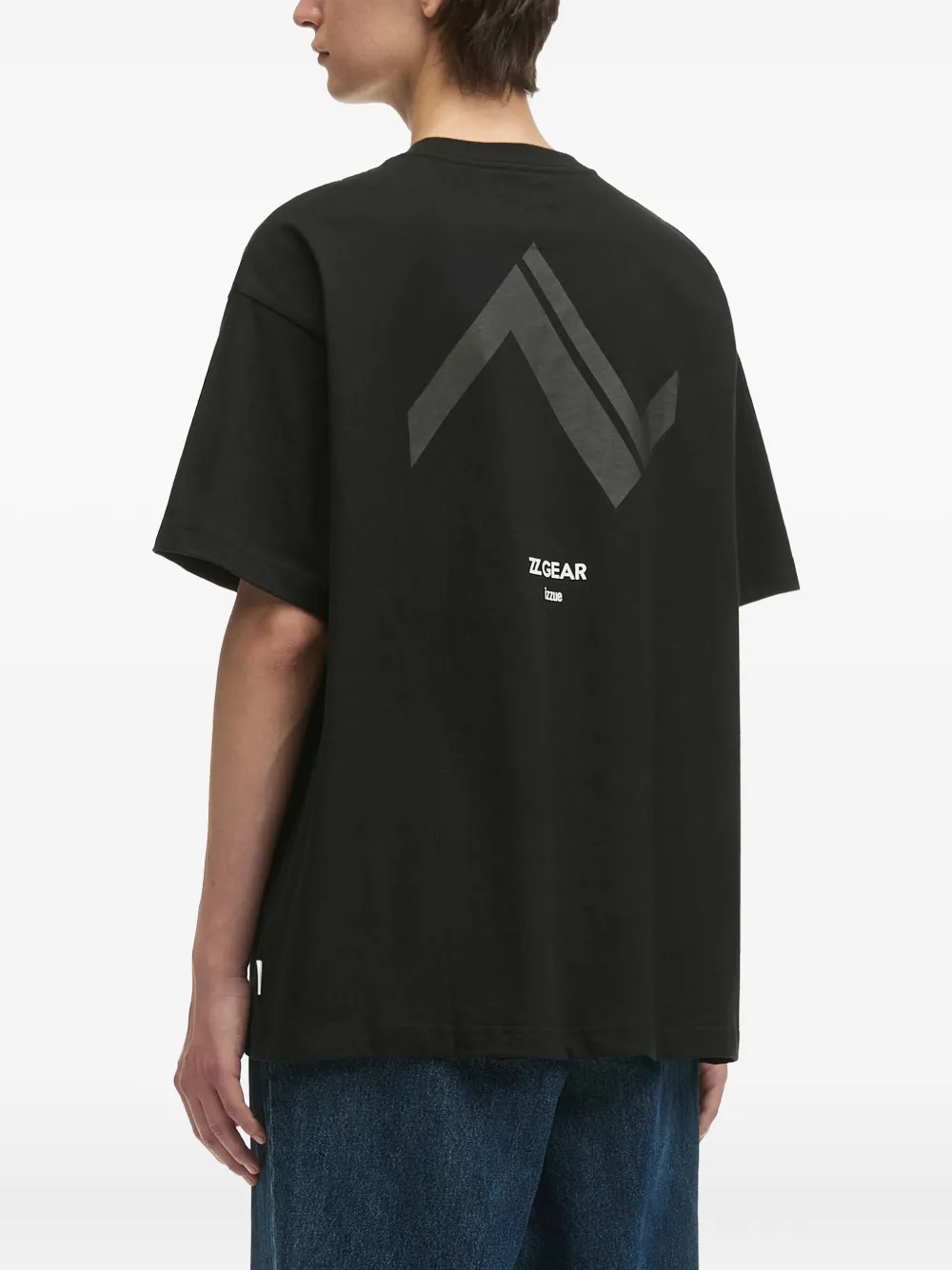 Izzue Graphic-print T-shirt In Black
