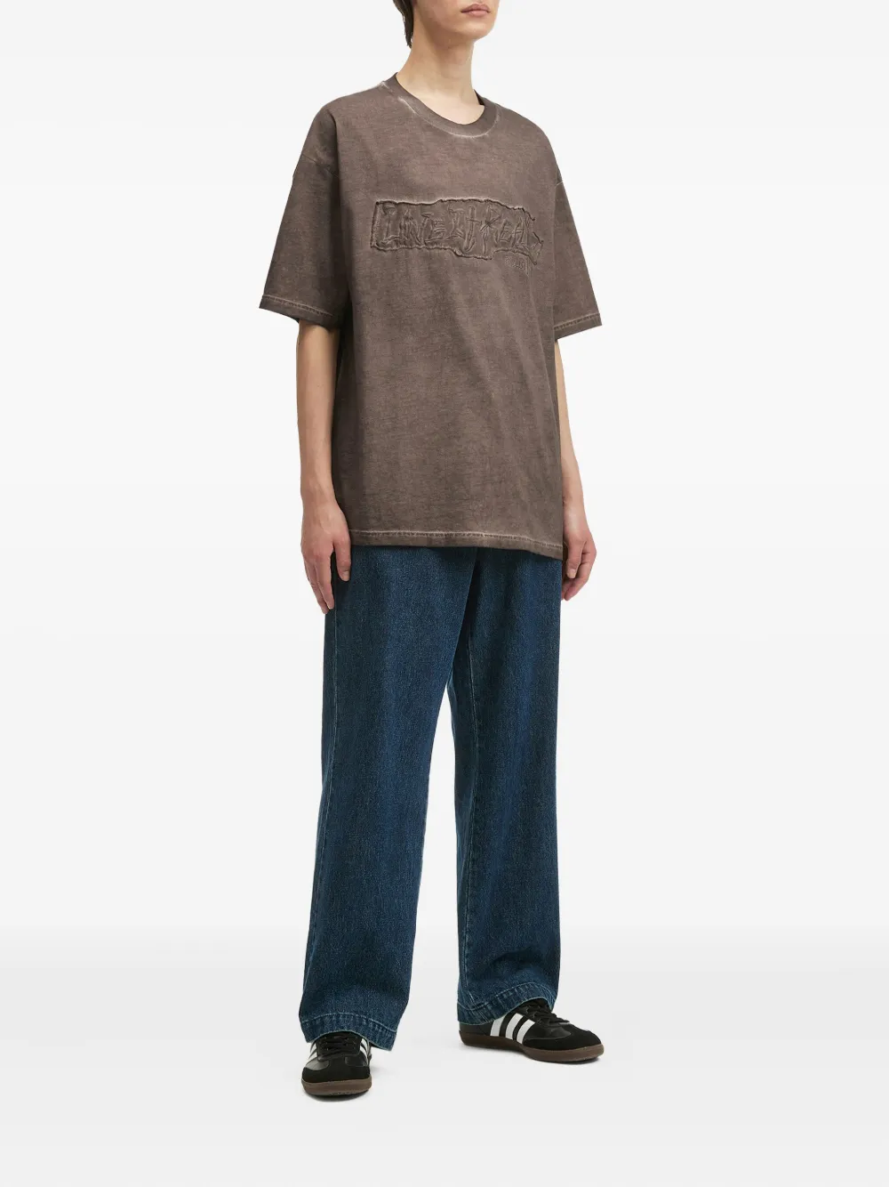 Izzue Katoenen T-shirt met geborduurd logo - Bruin