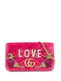 Gucci Pre-Owned 2016-2025 Mini GG Marmont Embroidered Matelasse Velvet Love Wallet On Chain crossbody bag - Pink