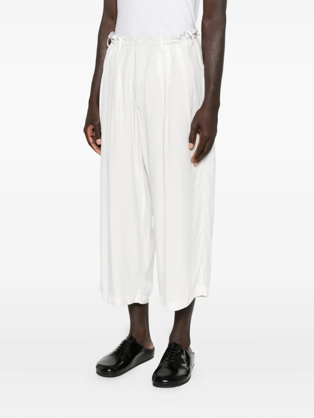 Yohji Yamamoto Pleated Cropped Trousers In White