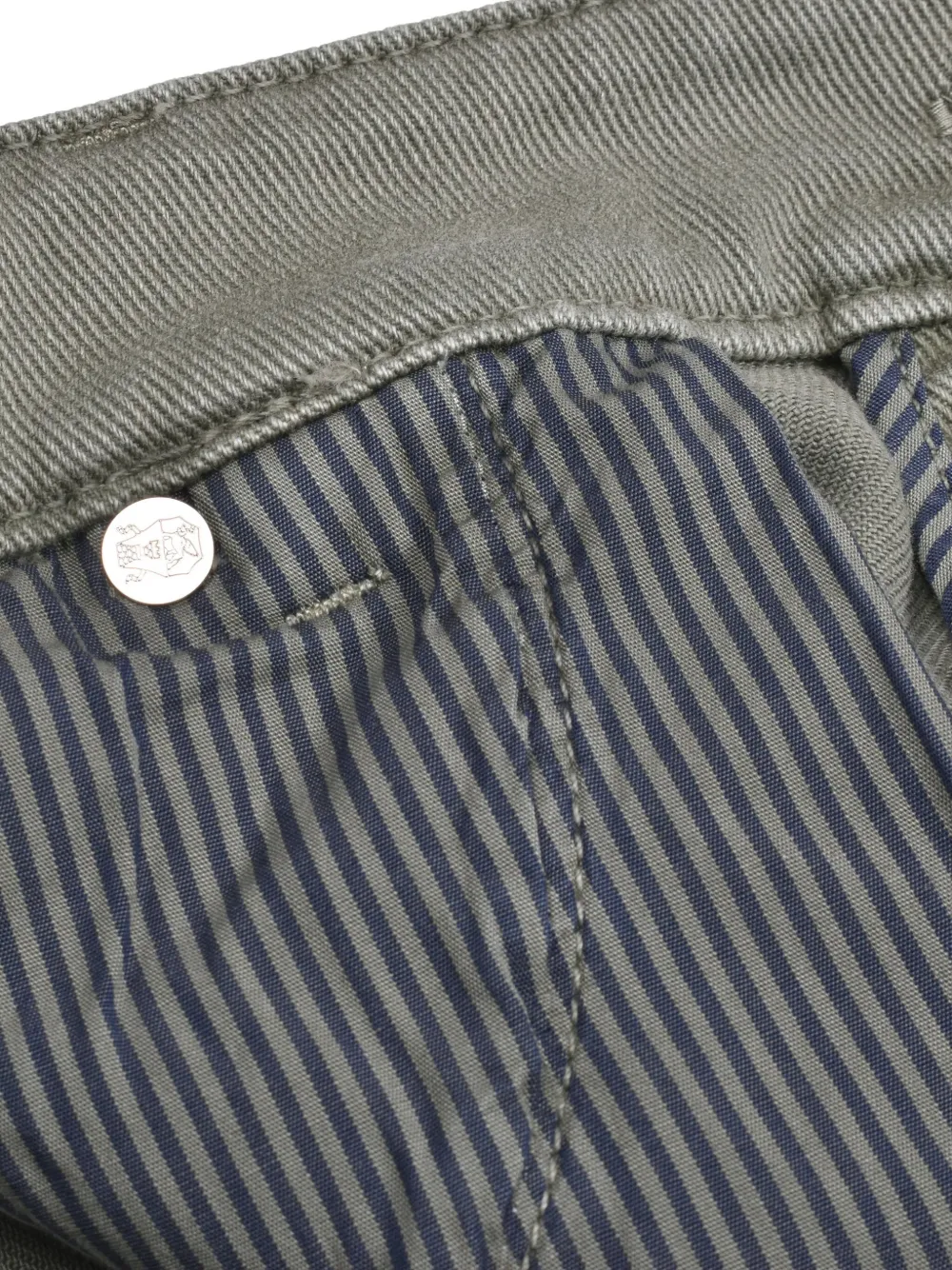 Brunello Cucinelli Jeans met geborduurd logo en leren patch Groen