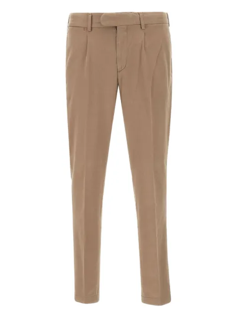 DEVORE single-pleat chinos