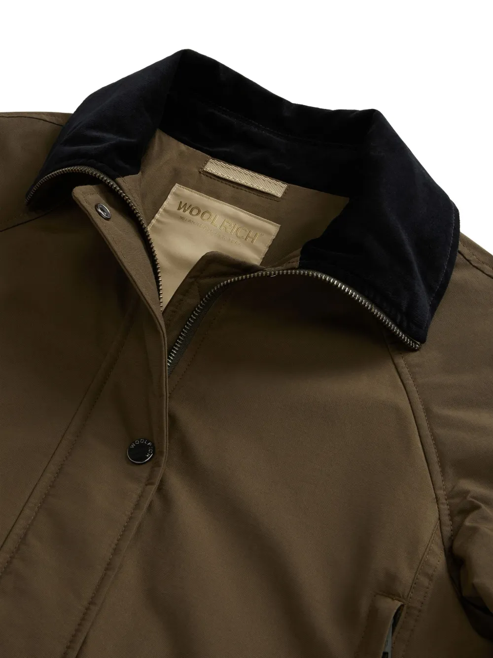 Woolrich Velvet-collared Flap-pockets Jacket In Green