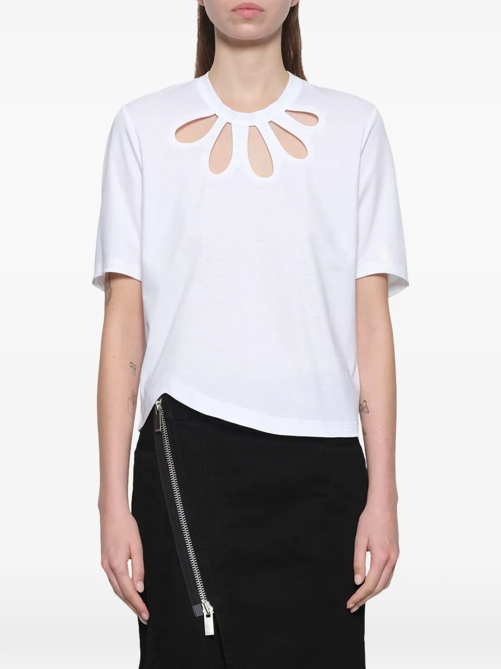 Noir Kei Ninomiya T-shirt met uitgesneden bloemblaadjes Wit