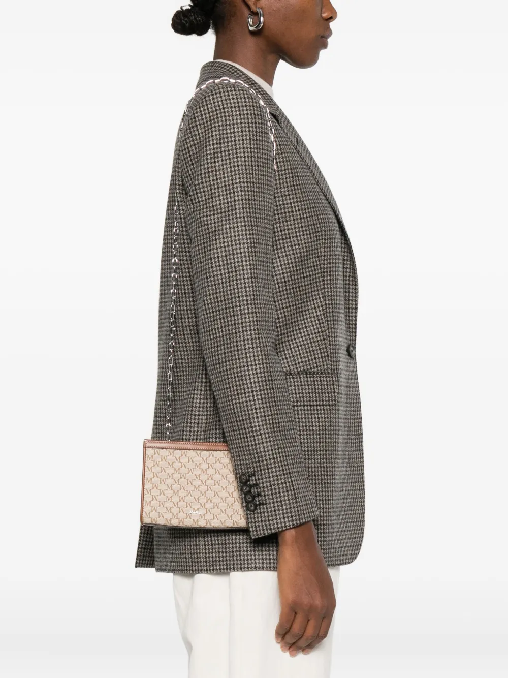 Max Mara Boekentas met kettingbandje en monogram Beige