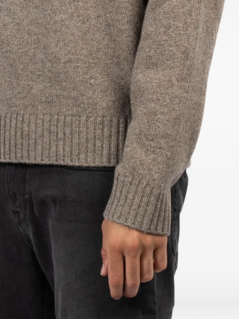 Frame Ribbed Knit Sweater In Brown
