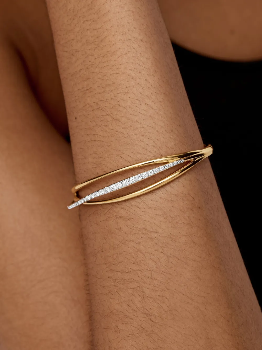Monica Vinader Nura Diamond Bangle Bracelet In Brown