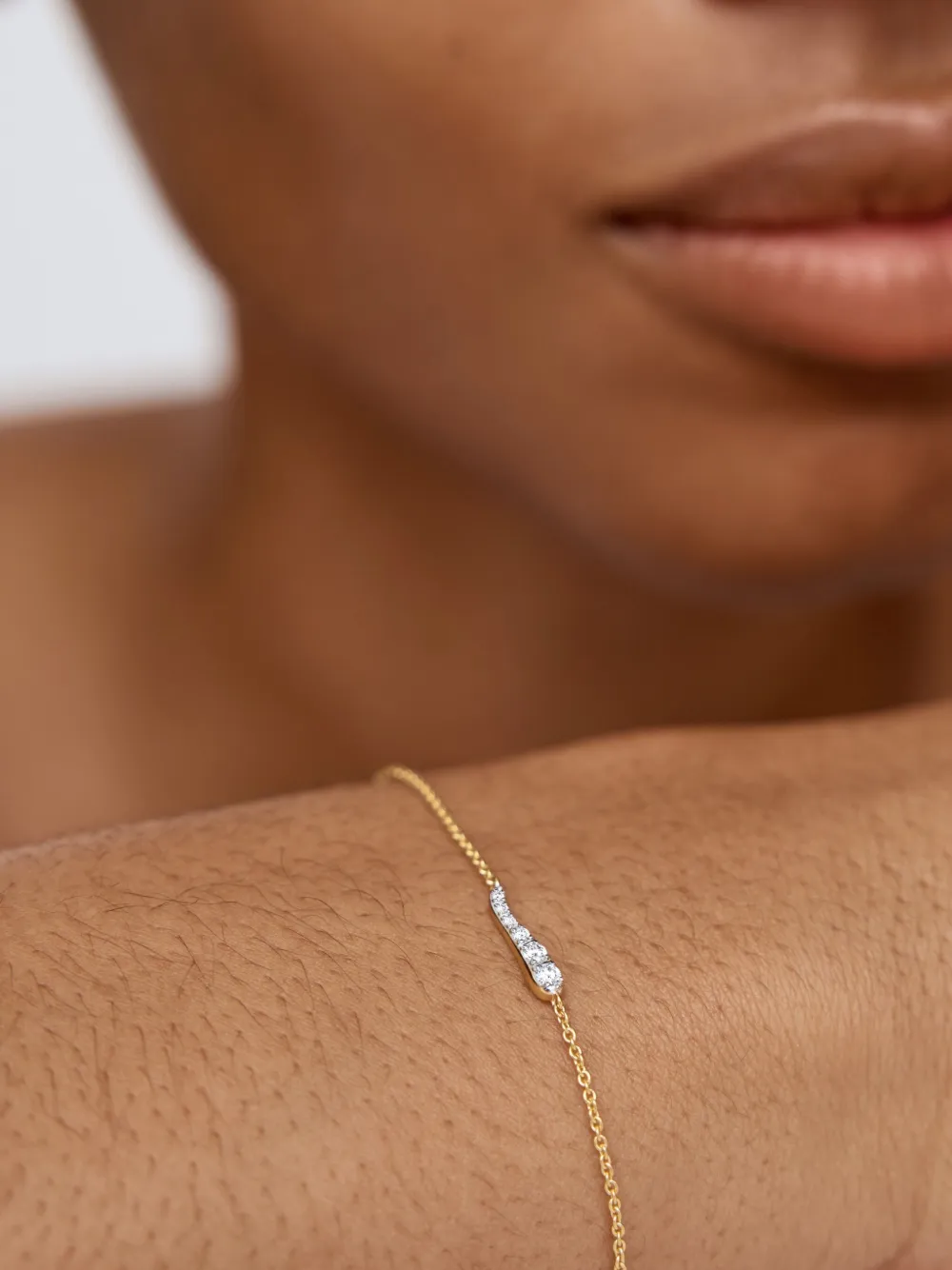 Monica Vinader Armband verfraaid met diamanten - Goud