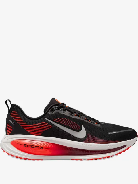 Nike Vomero 18 sneakers