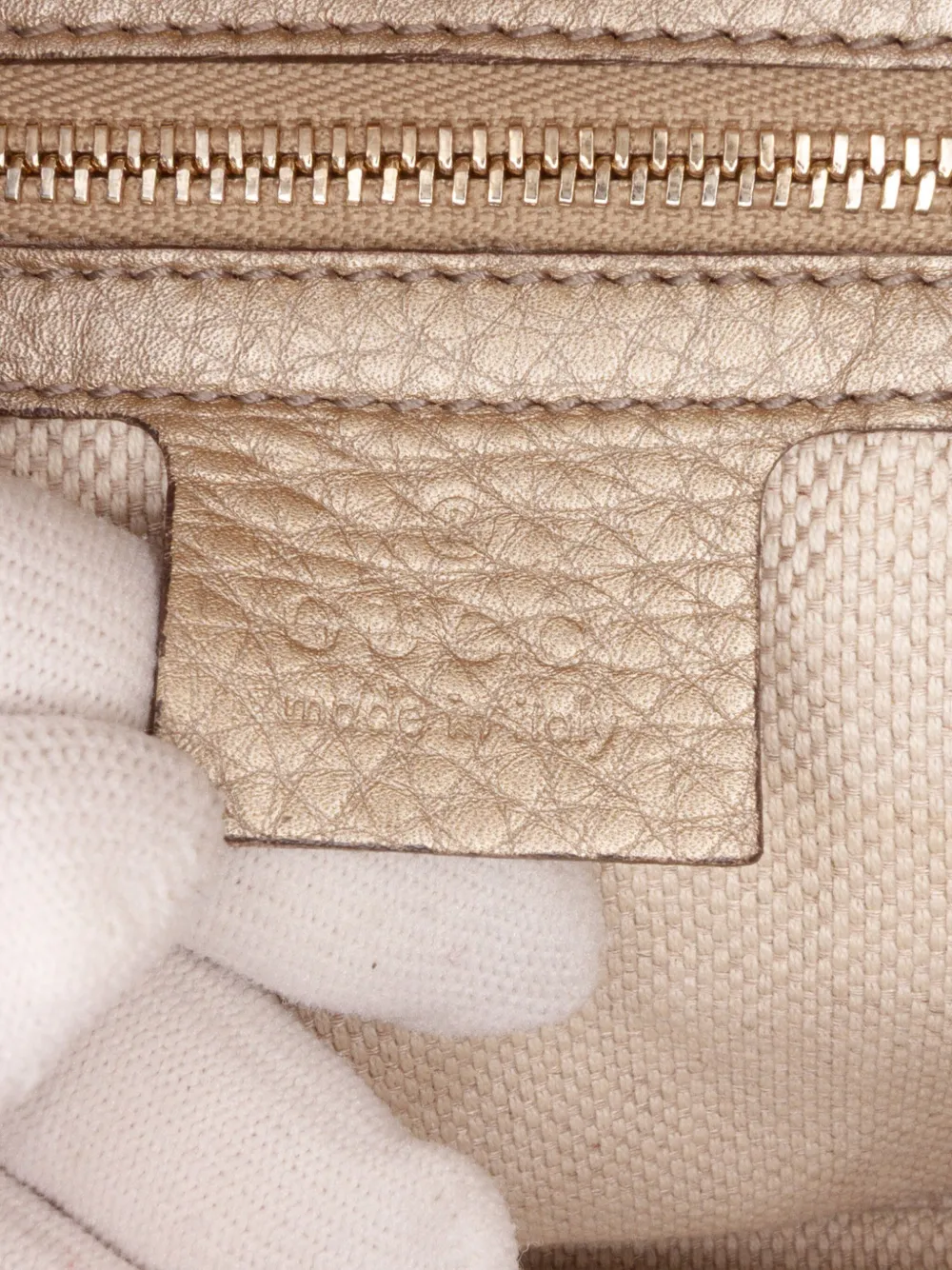 Pre-owned Gucci 2016-2025 Medium Leather Soho Chain Tote Bag In Gold
