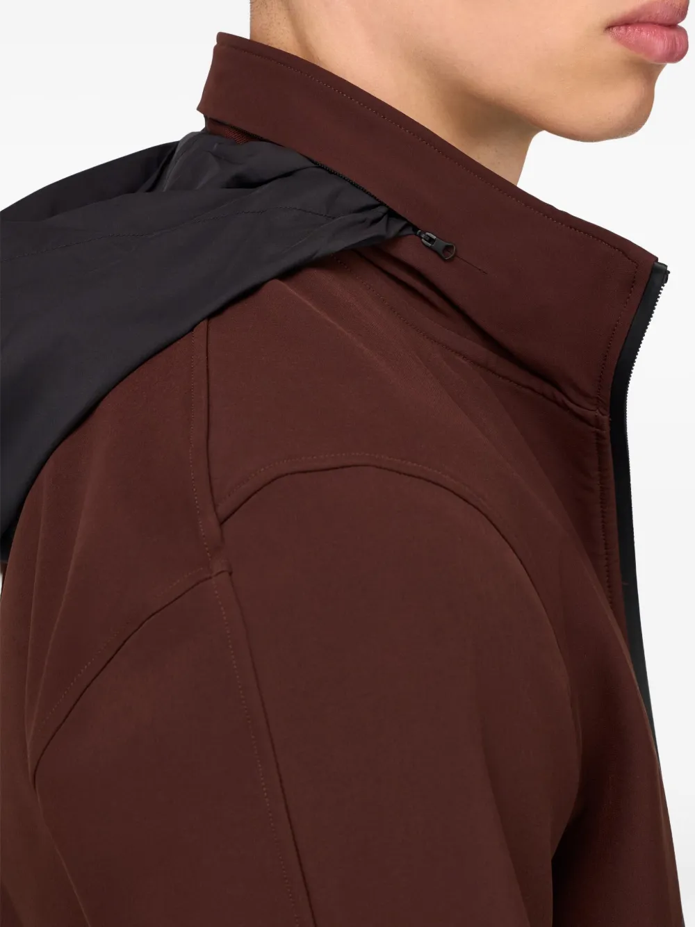 Boggi Milano B-Tech gewatteerd jack met logoprint Bruin