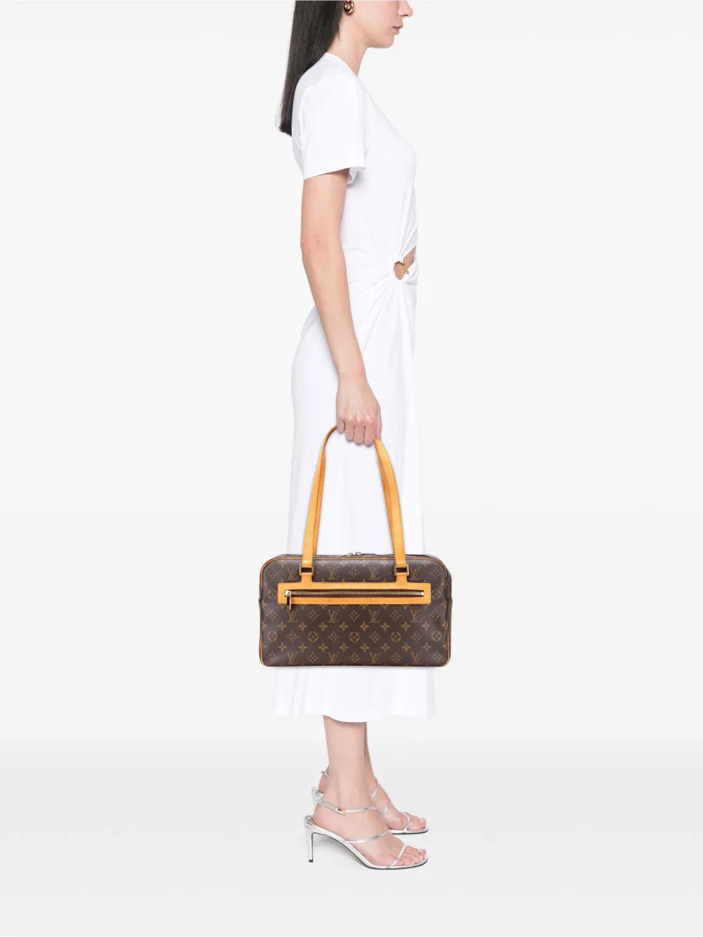 Louis Vuitton Pre-Owned 2002 Monogram Cite GM shoulder bag | Pre-Owned | Image 2