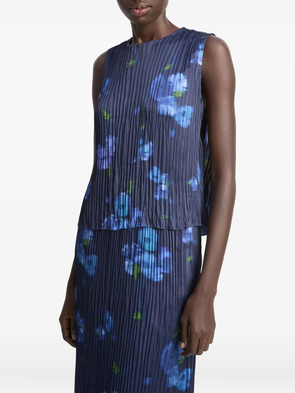Vince Pleated Floral Print Top In Blue