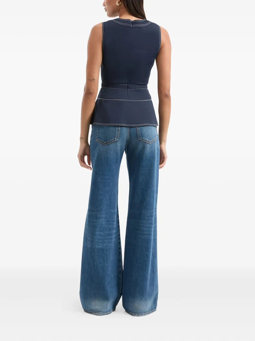 Veronica Beard Top met ceintuur en V-hals Blauw