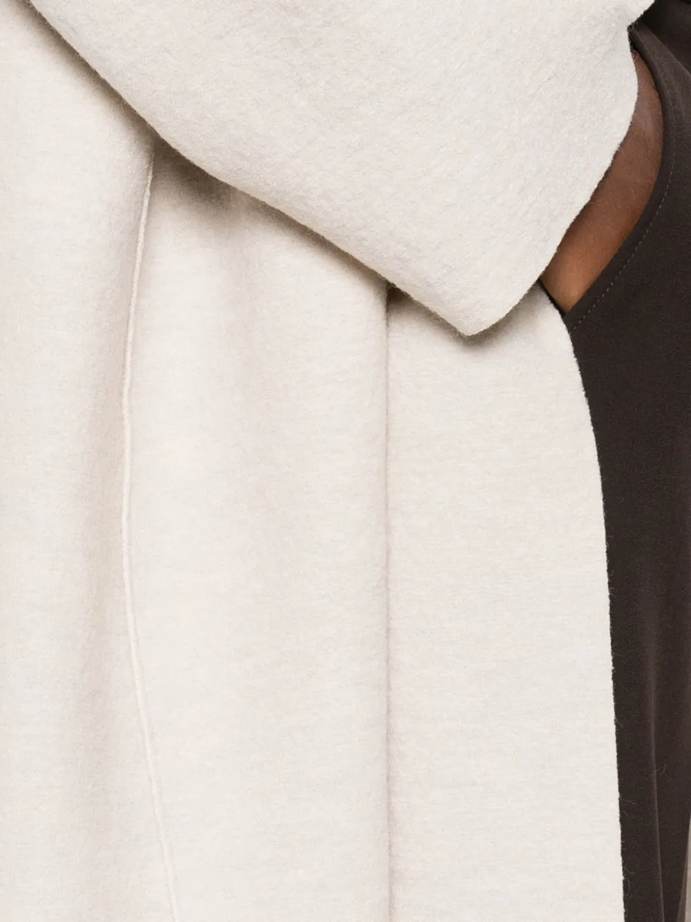 Harris Wharf London Jas van scheerwol met knoopsluiting Beige