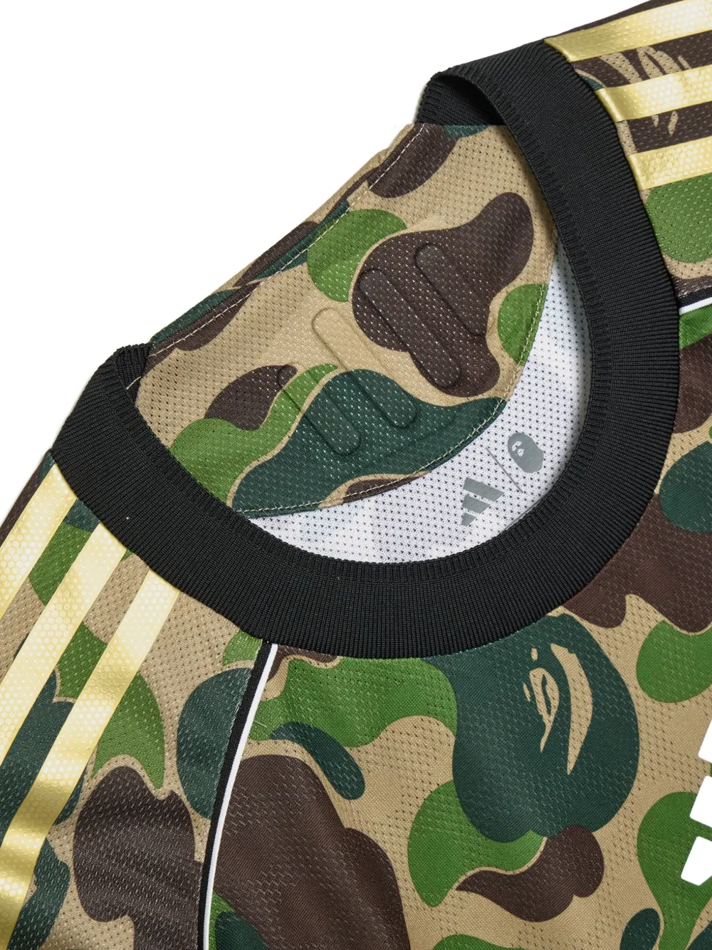 adidas T-shirt met camouflageprint Groen