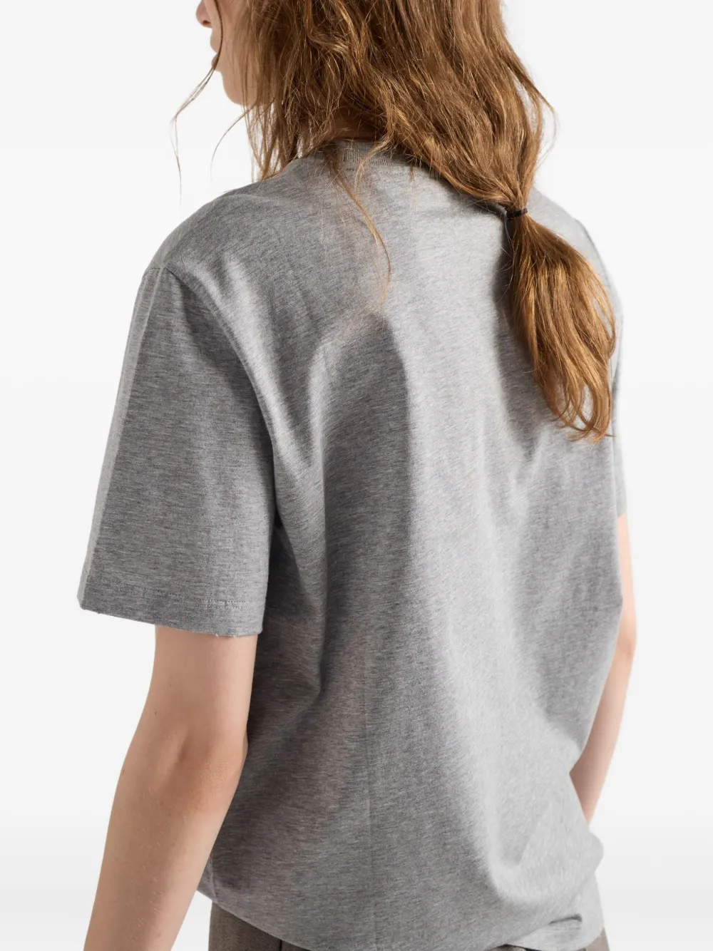 Prada T-shirt met logopatch Grijs