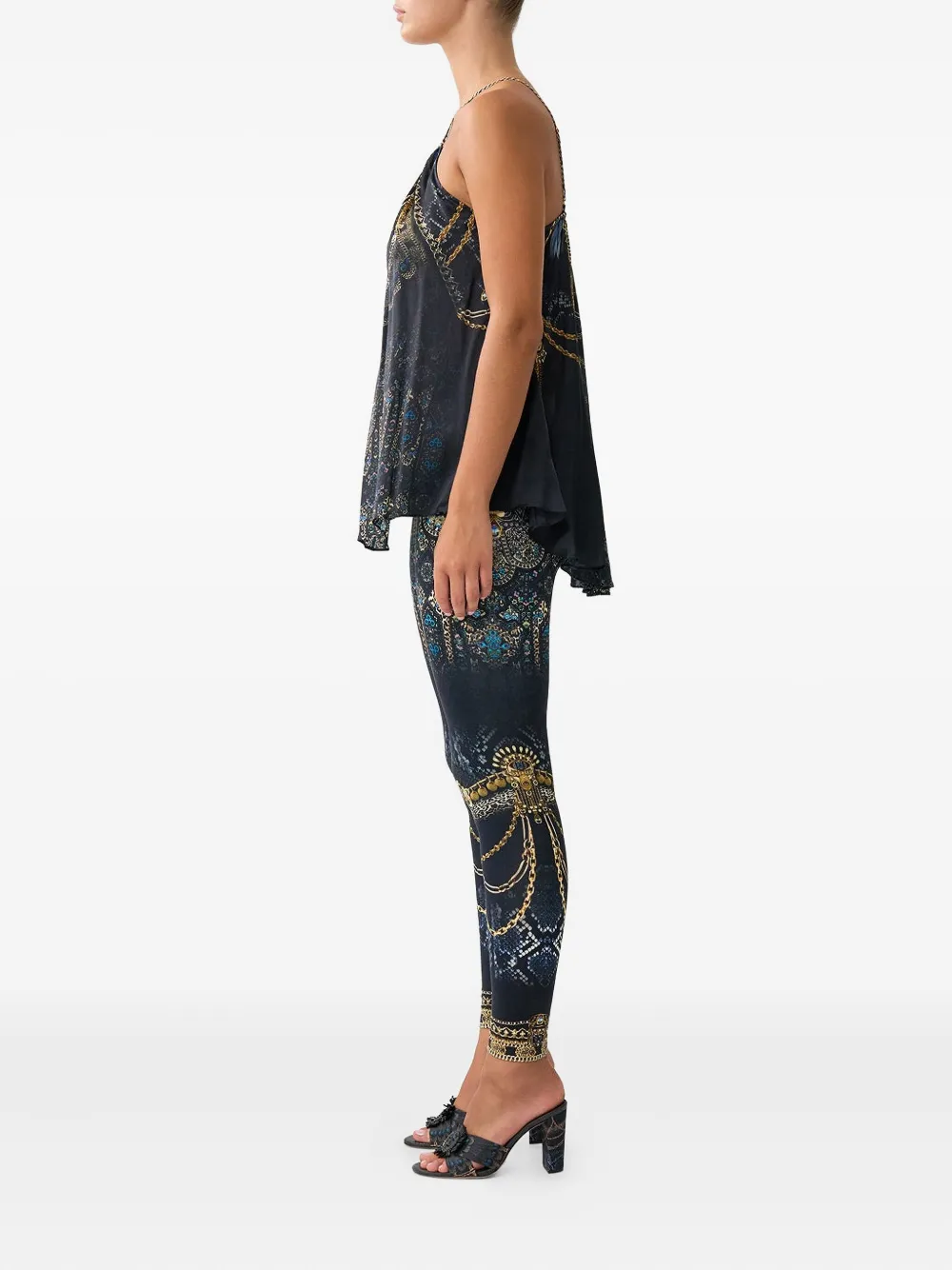 Camilla top con cuello halter | Chalecos y camisetas | Image 2