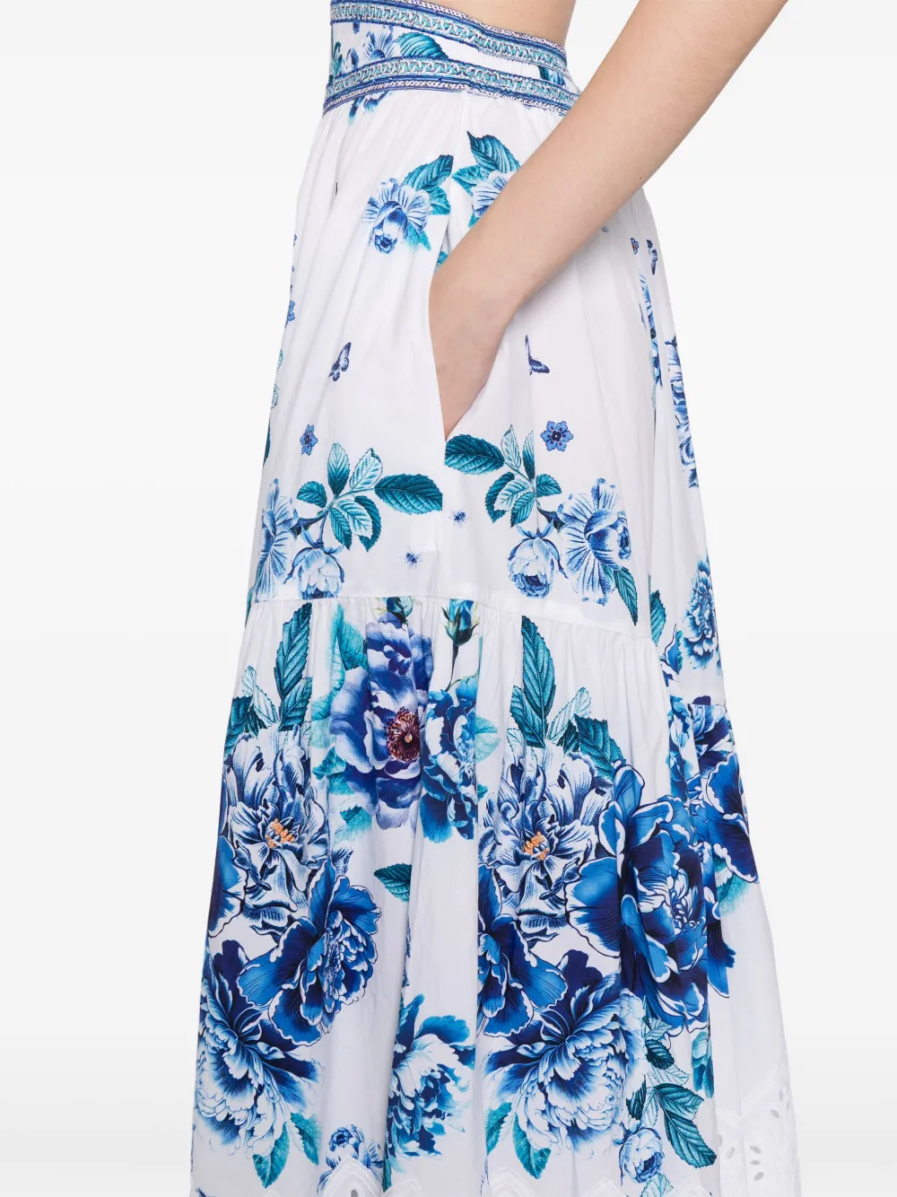 Camilla Rok met afwerking Wit