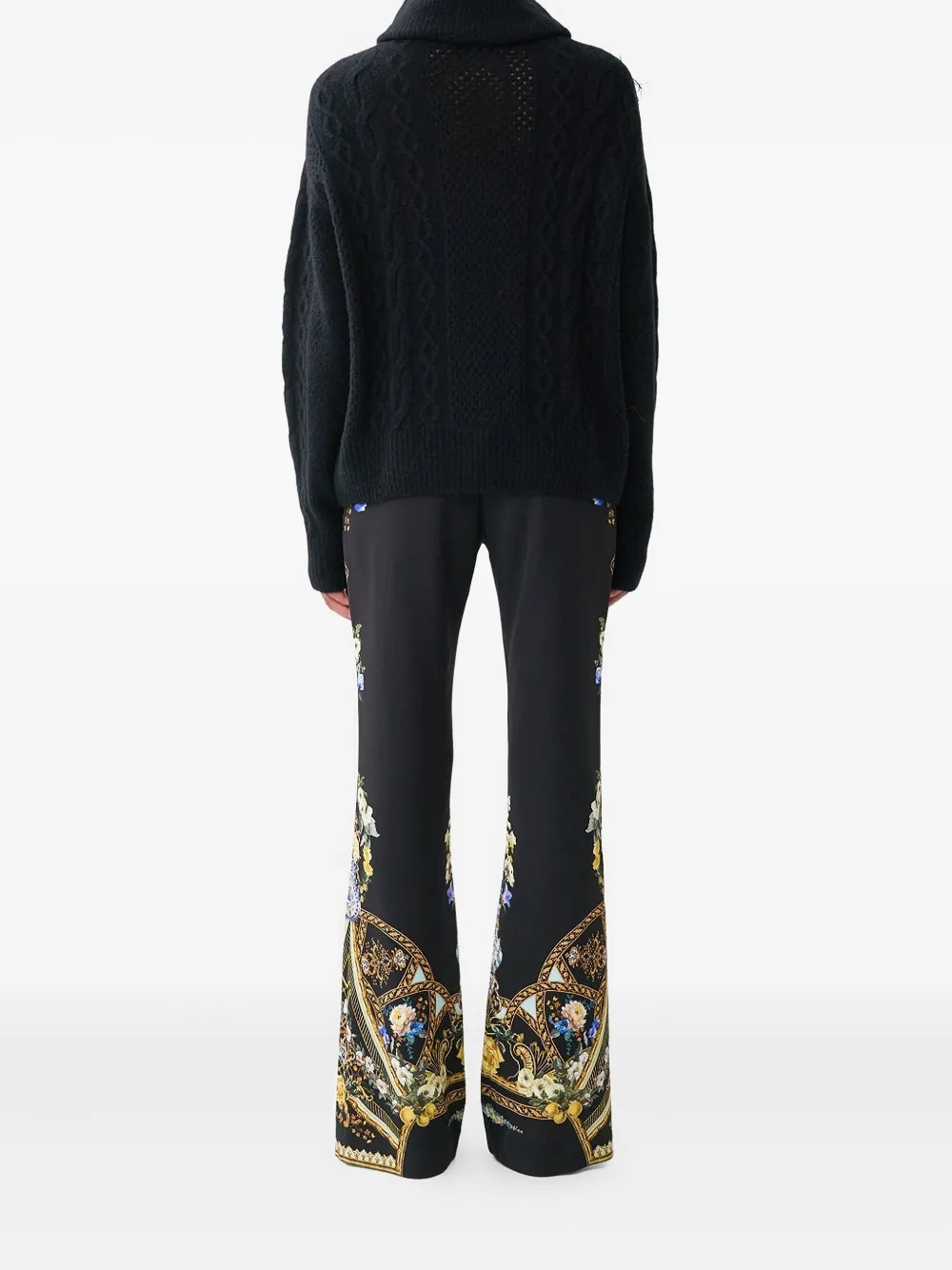 Camilla Coltrui met veren Zwart