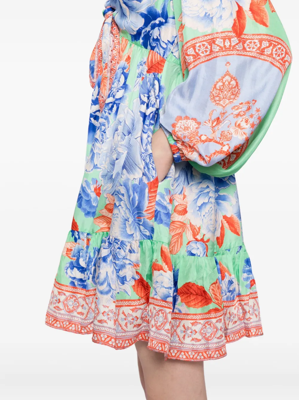 Camilla Jurk met gestrikte voorkant Groen