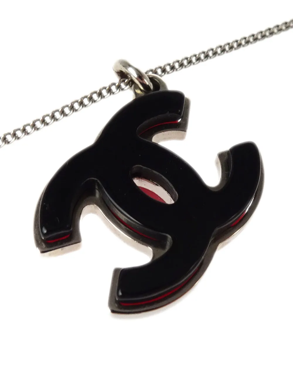 Pre-owned Chanel 2005 Cc Pendant Necklace In Silver