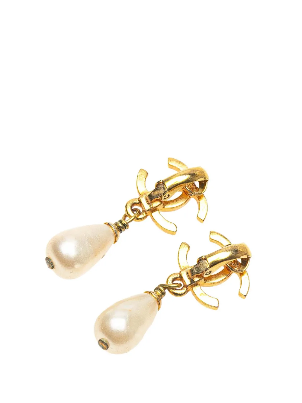 CHANEL Pre-Owned 1995 Gold Plated CC Faux Pearl Drop Clip on Earrings CHANEL Pre-Owned 1995 Gold Plated CC Faux Pearl Drop Clip on Earrings