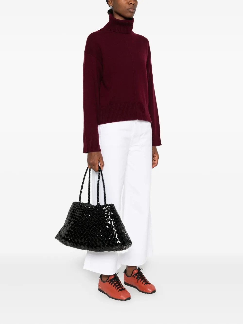 Dragon Diffusion Patent-leather Woven Tote Bag In Black