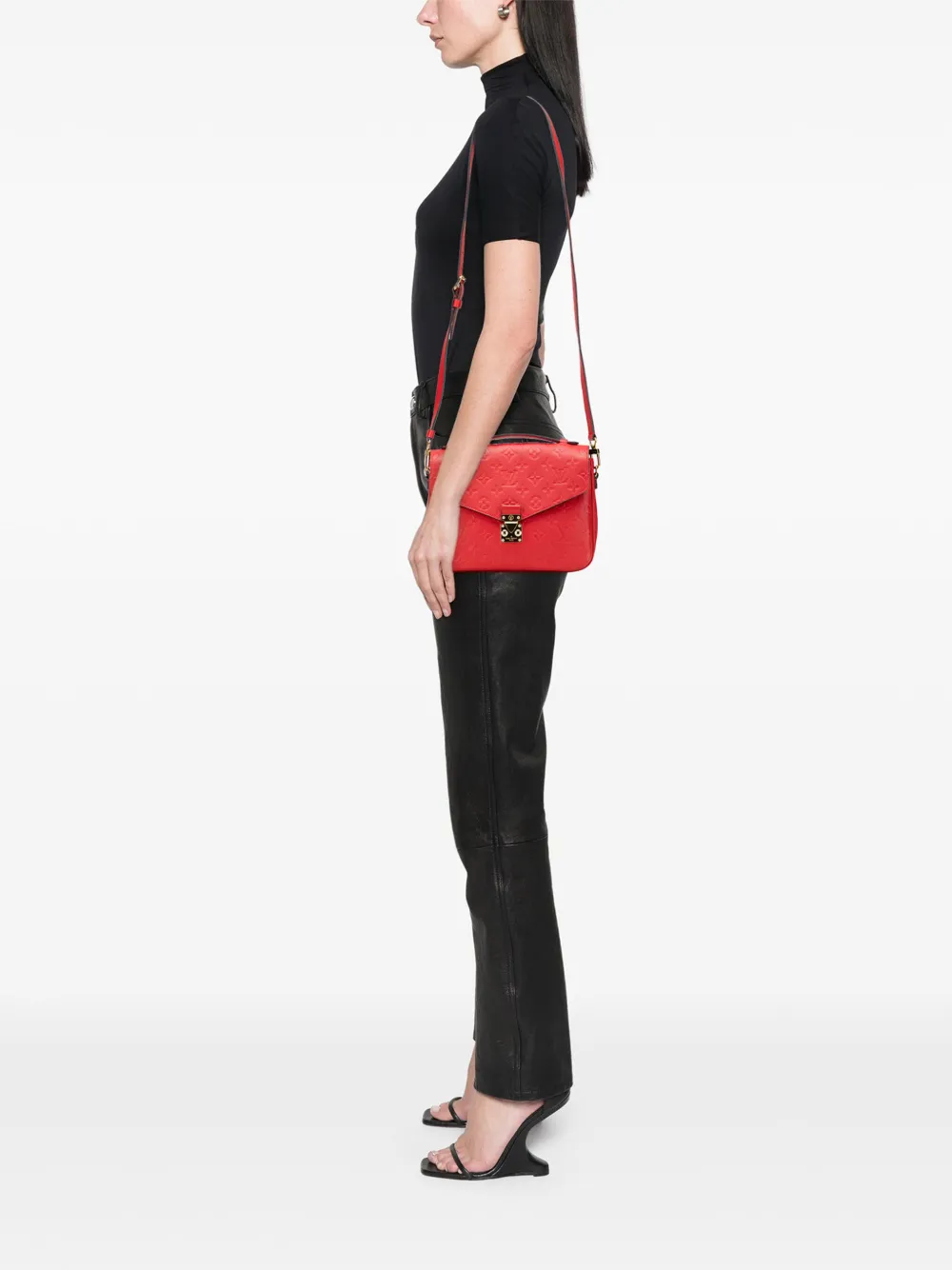 Pre-owned Louis Vuitton 2018 Monogram Empreinte Pochette Metis Satchel In Red