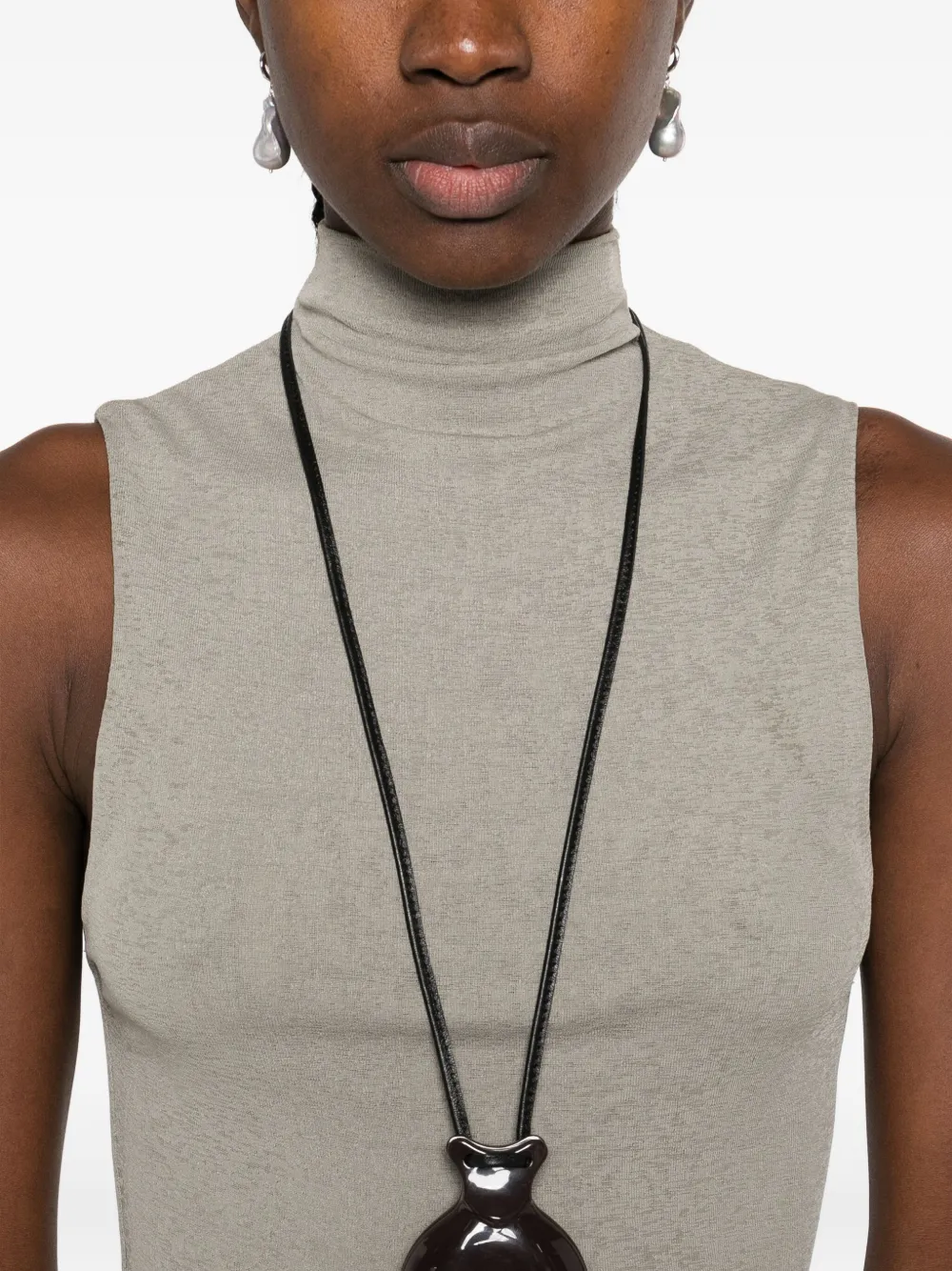 Nanushka Top met col Grijs