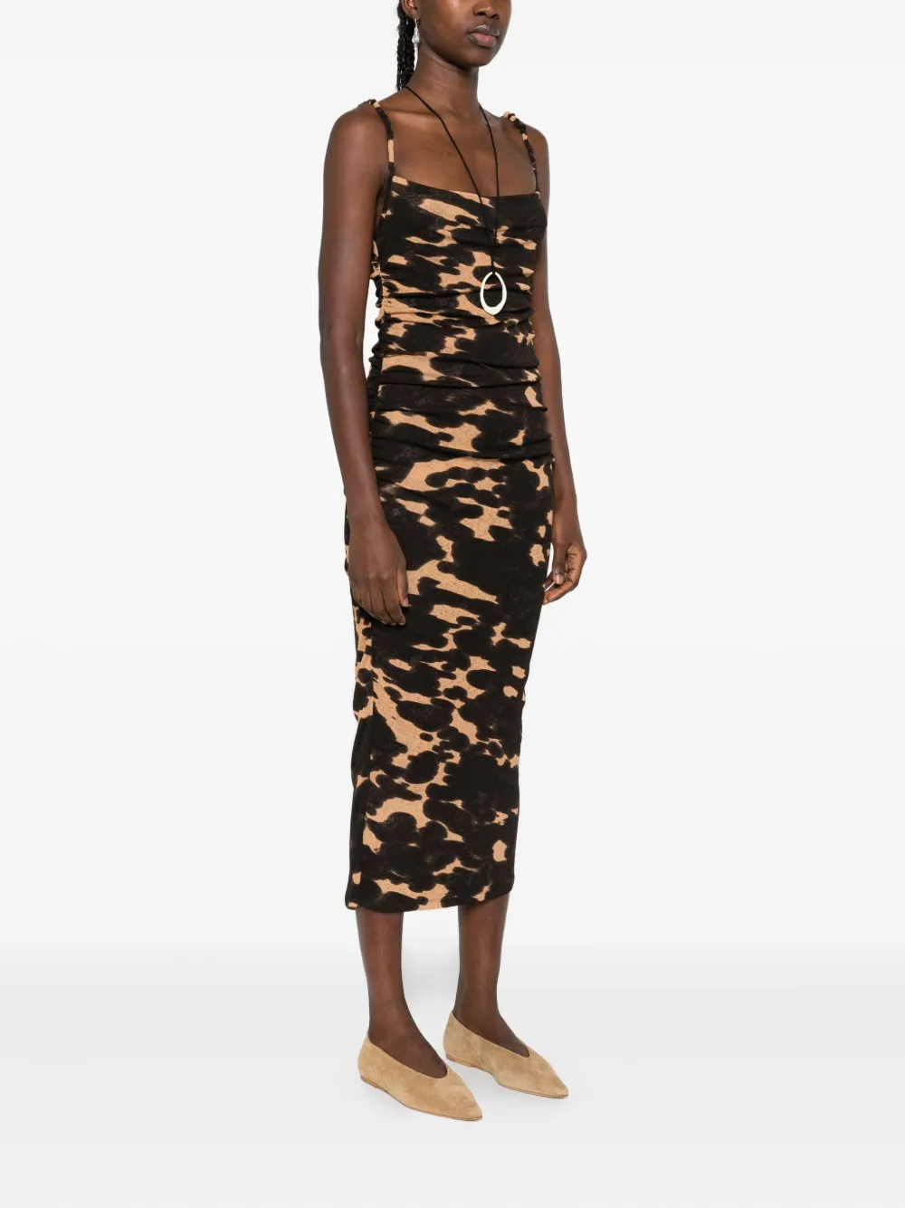 Nanushka Midi-jurk met ruches Bruin