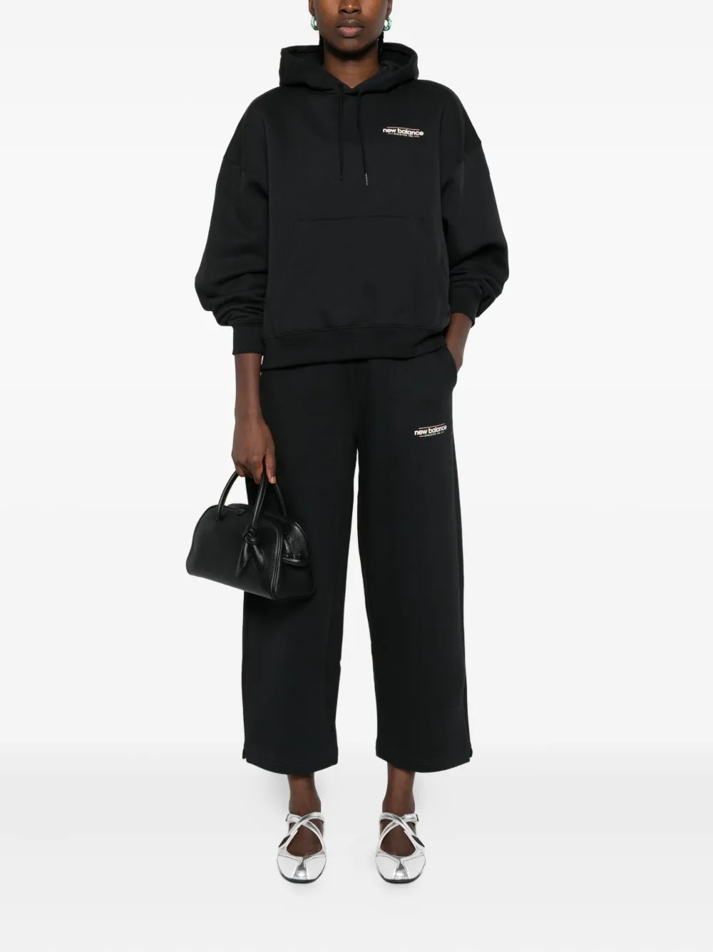 New Balance sweatpants med elastisk midja | Mjukisbyxor & trackpants | Image 2