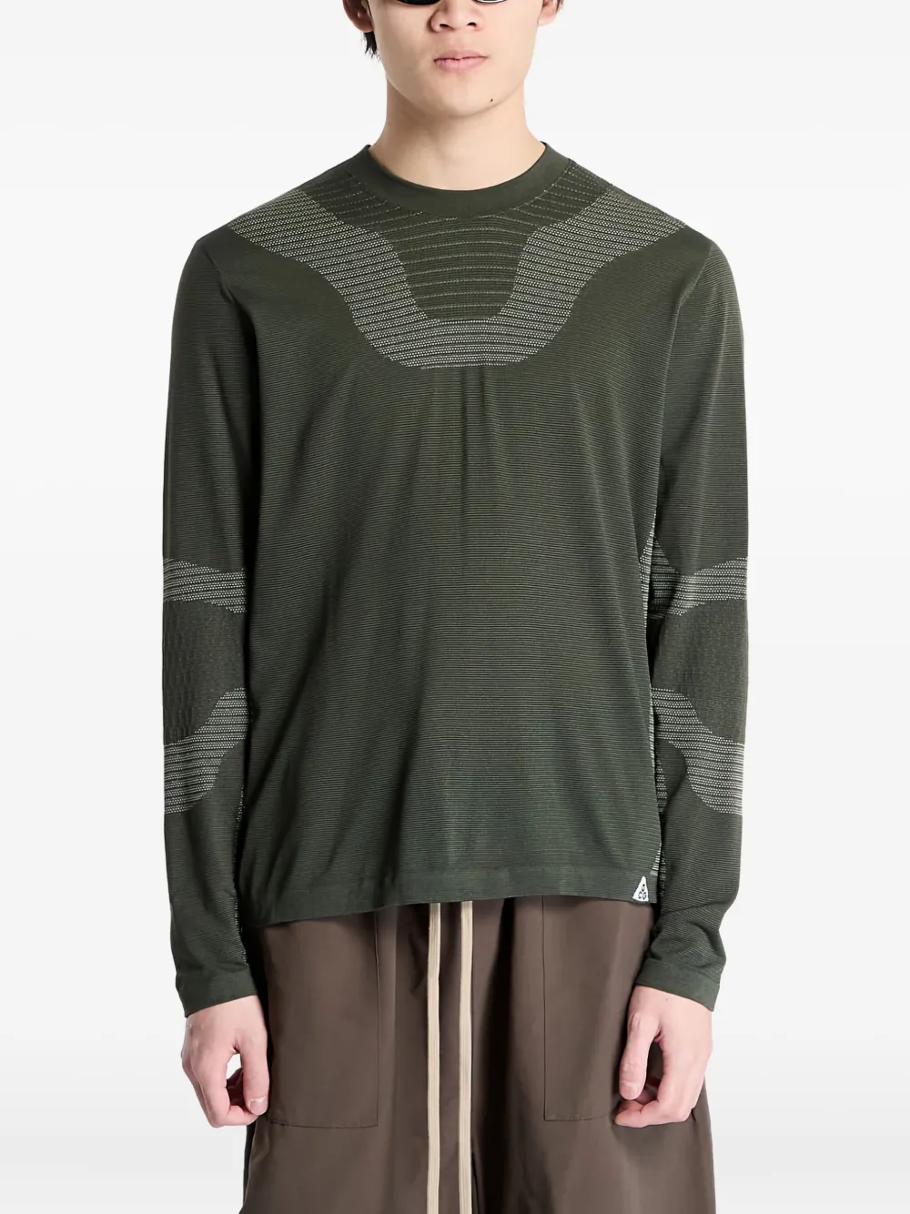 Nike Delta River textured-panel long-sleeve top Groen