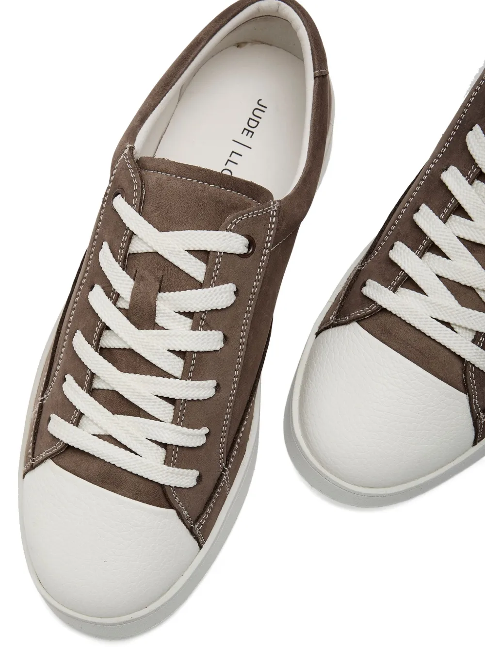 JUDE LLOW Low-top sneakers Bruin