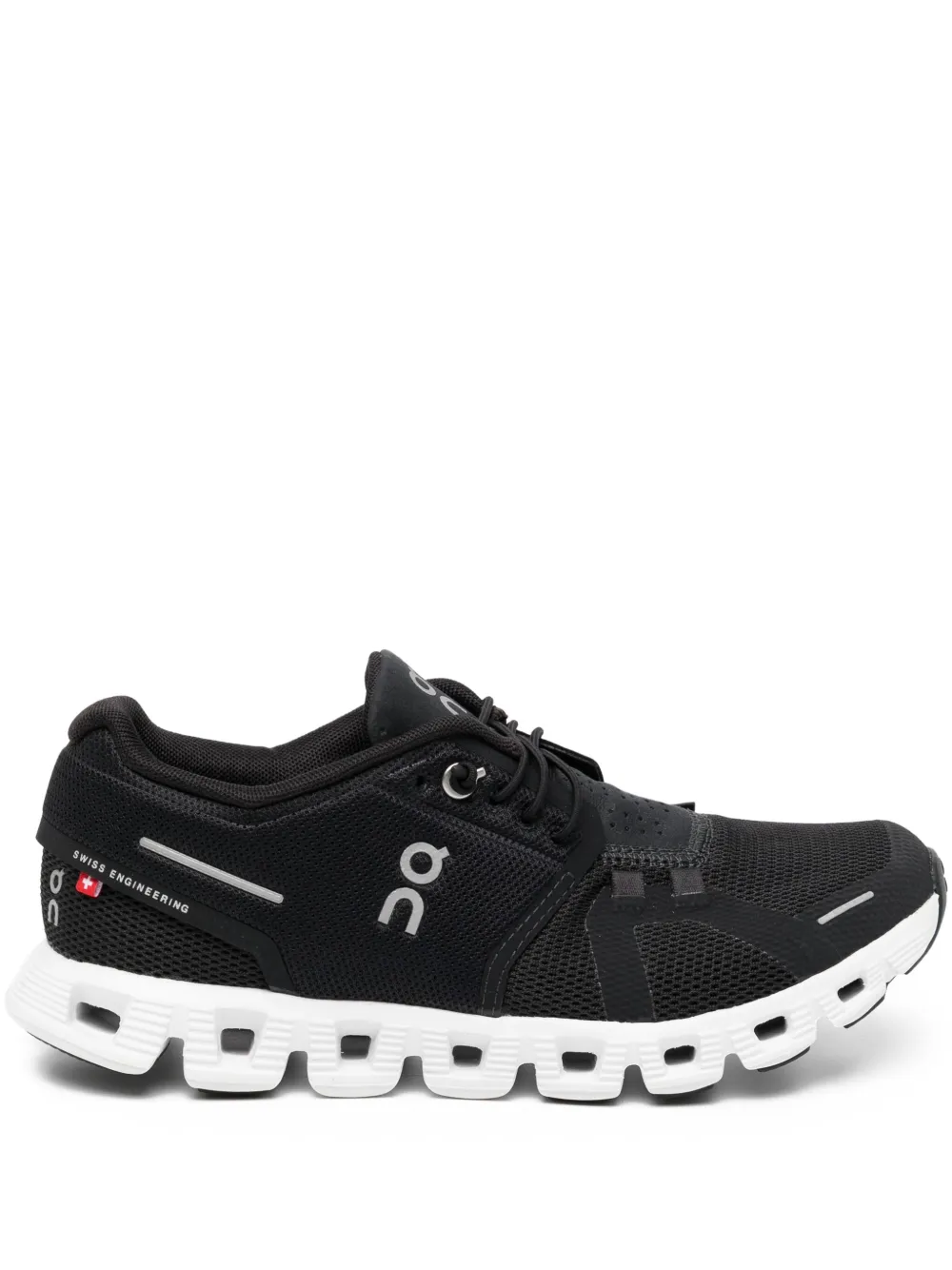On Running Cloud 5 trainers Black