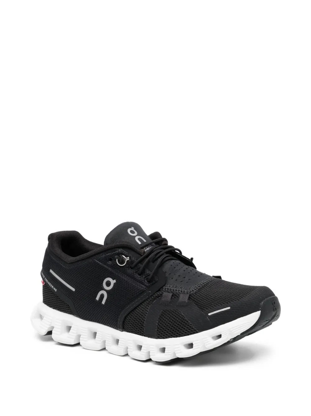 On Running Cloud 5 trainers Black