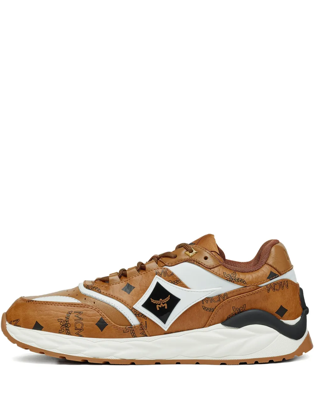 Skywander logo sneakers