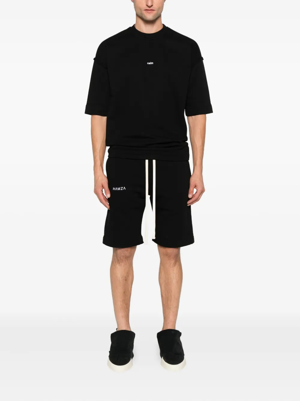 HAMZA calm embroidered T-shirt - Zwart