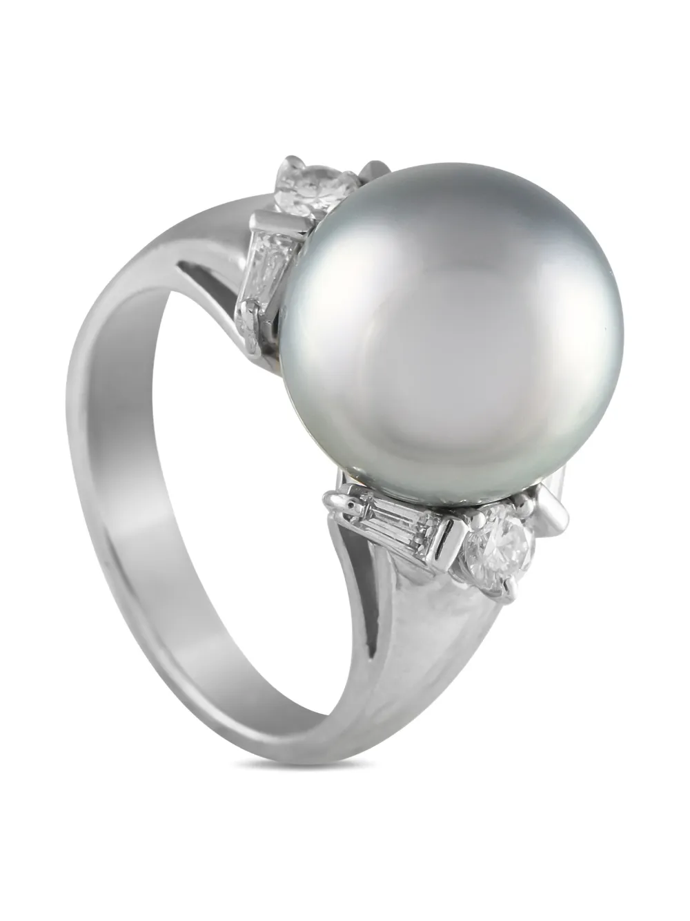 LB Exclusive platinum pearl and diamond ring | Silver | Image 1