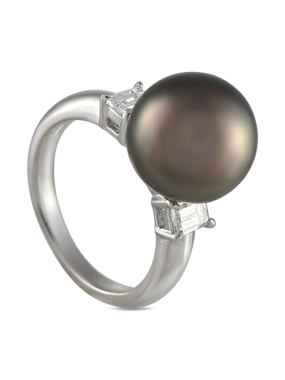 LB Exclusive platinum pearl and diamond ring | Image 2