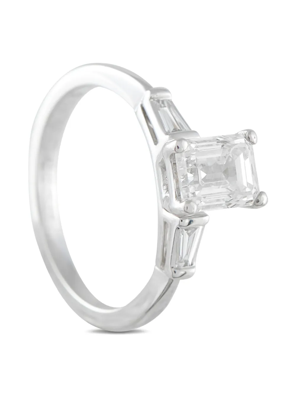 LB Exclusive 14K white gold diamond ring | Image 2
