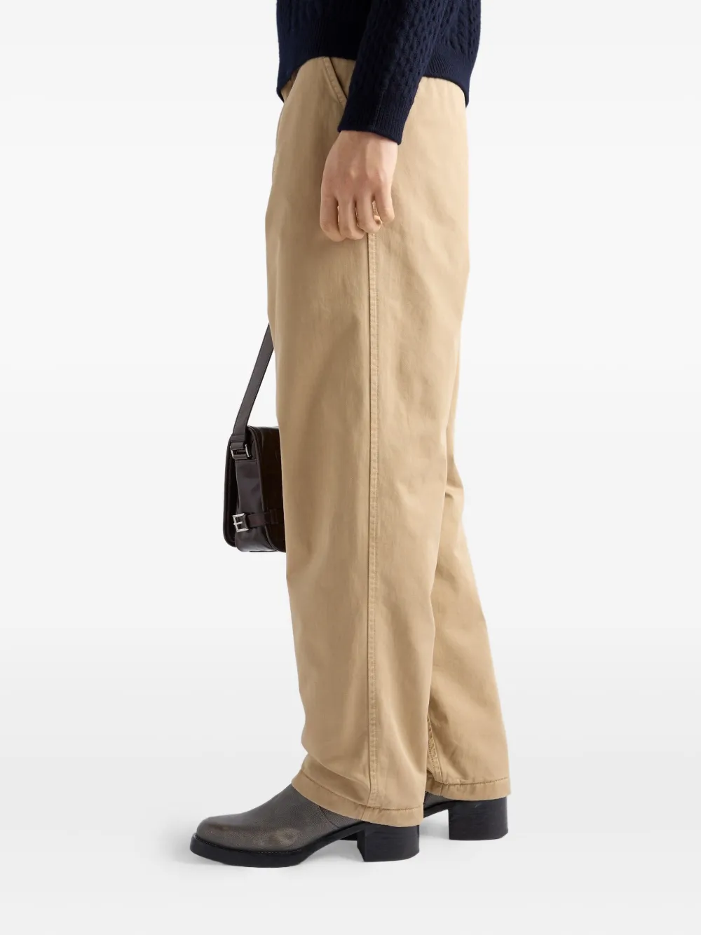Prada Pantalon met logo Beige