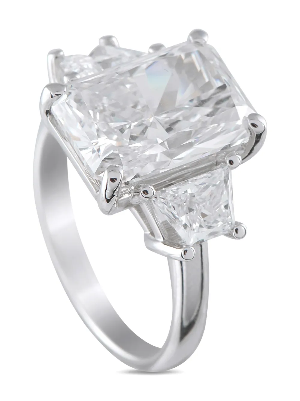 LB Exclusive 14K white gold diamond ring | Image 2