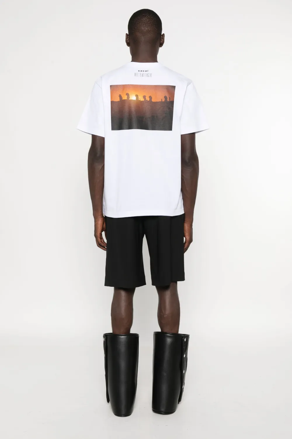 sacai T-shirt met graffiti-print Wit